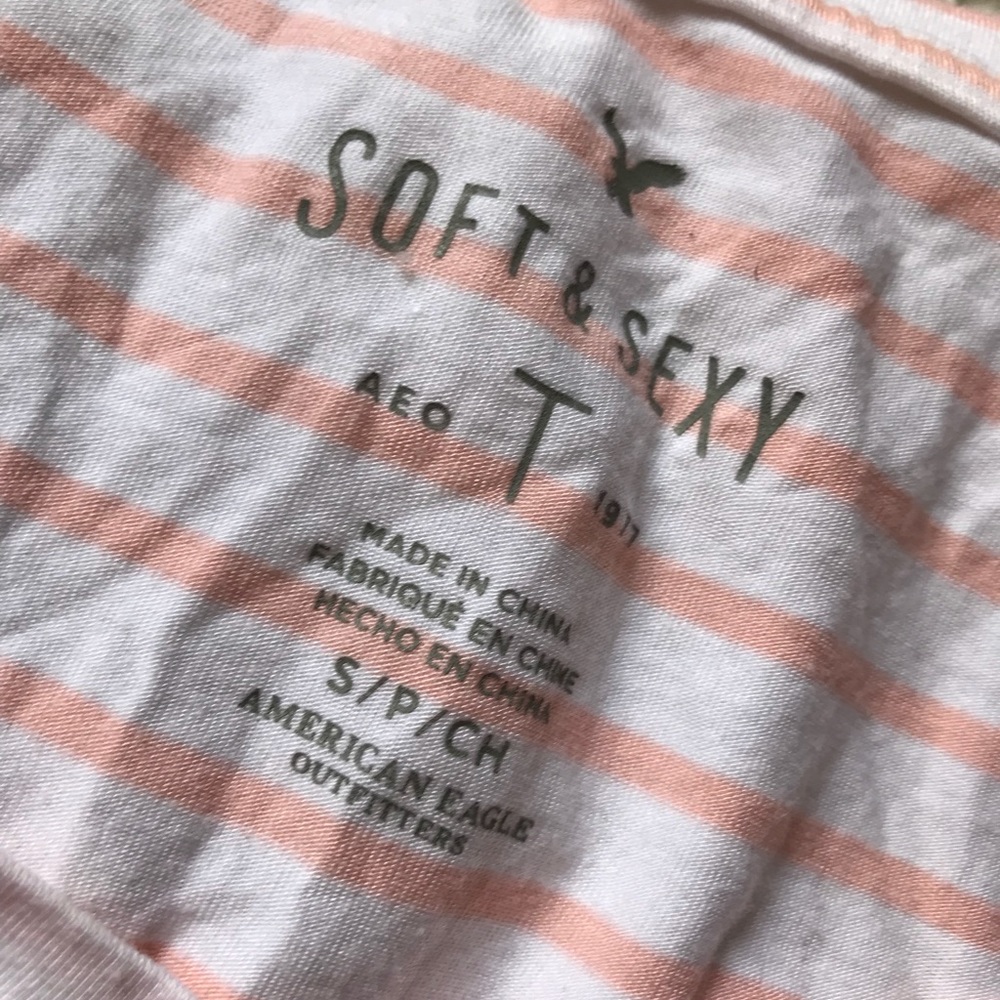 t-shirt - Picture 2 of 3